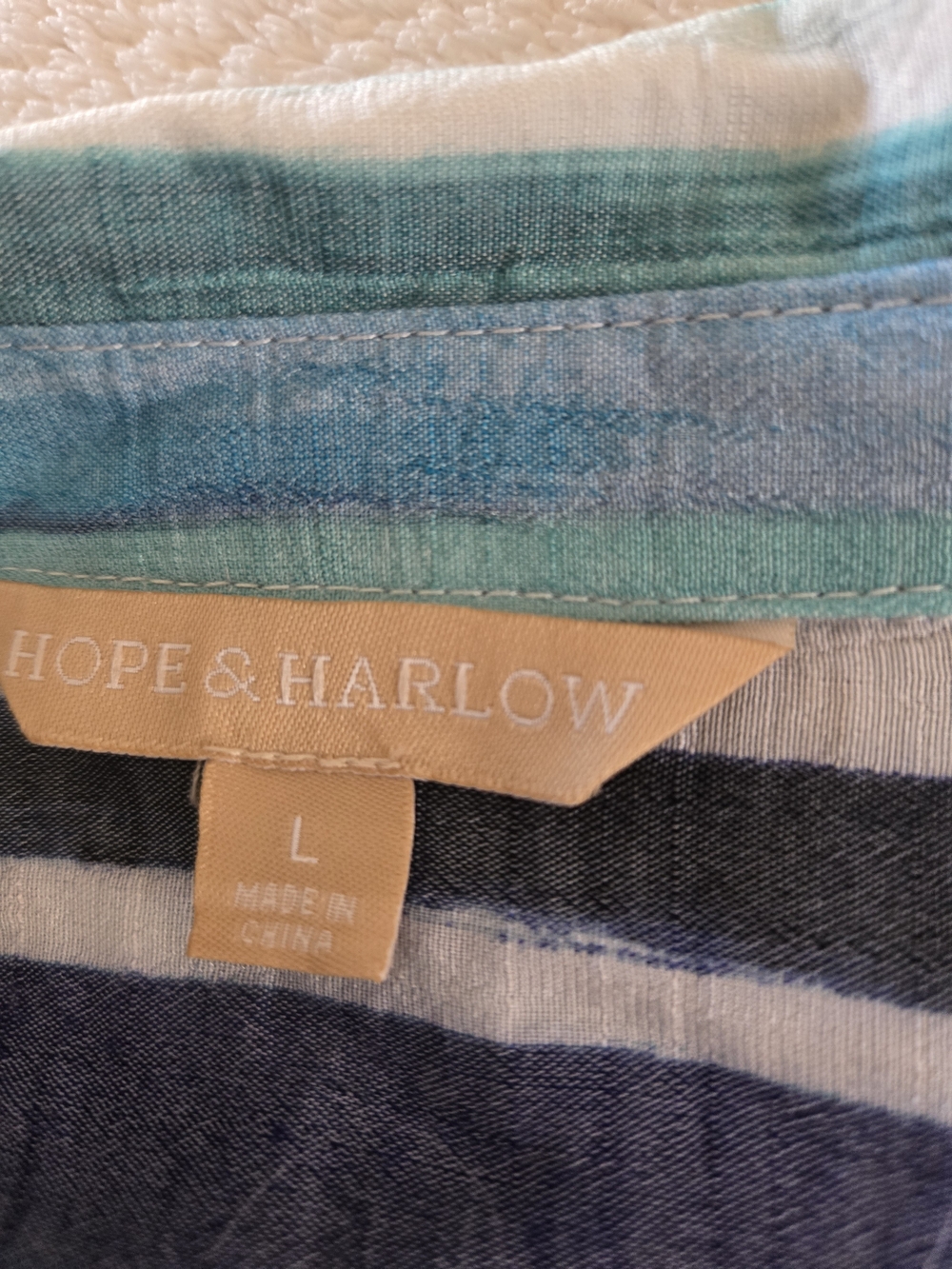 HOPE AND HARLOW SZ L Striped Blue Tie-Front Women's Blouse - Picture 7 of 7